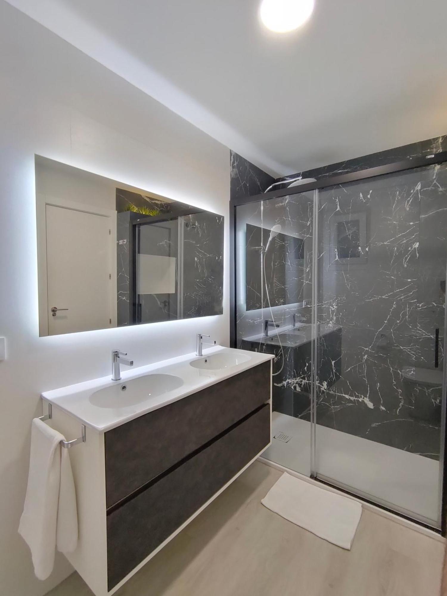 סביליה Casa Mallen, Con Amplia Terraza, En El Barrio De Nervion מראה חיצוני תמונה